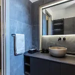 Luxury House In Marchesana 150 Mq Apartmán