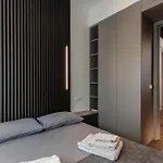 Luxury House In Marchesana 150 Mq Apartmán *