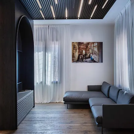 Luxury House In Marchesana 150 Mq Apartmán *