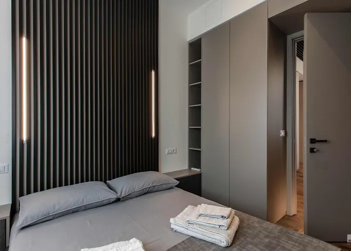 Luxury House In Marchesana 150 Mq 아파트 *