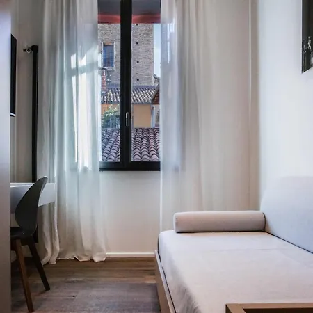 Luxury House In Marchesana 150 Mq *